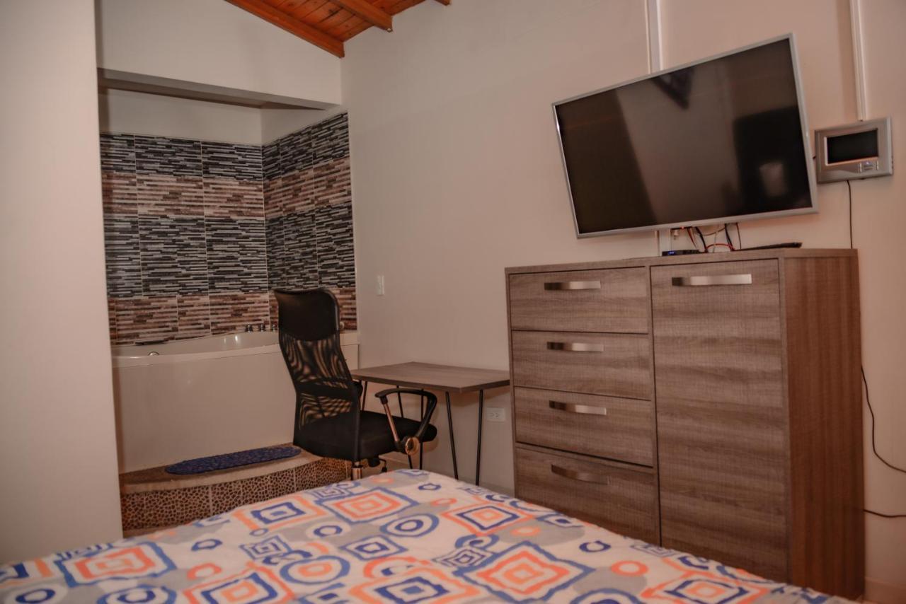 Poblado Brownstone Lejlighed Medellín Eksteriør billede