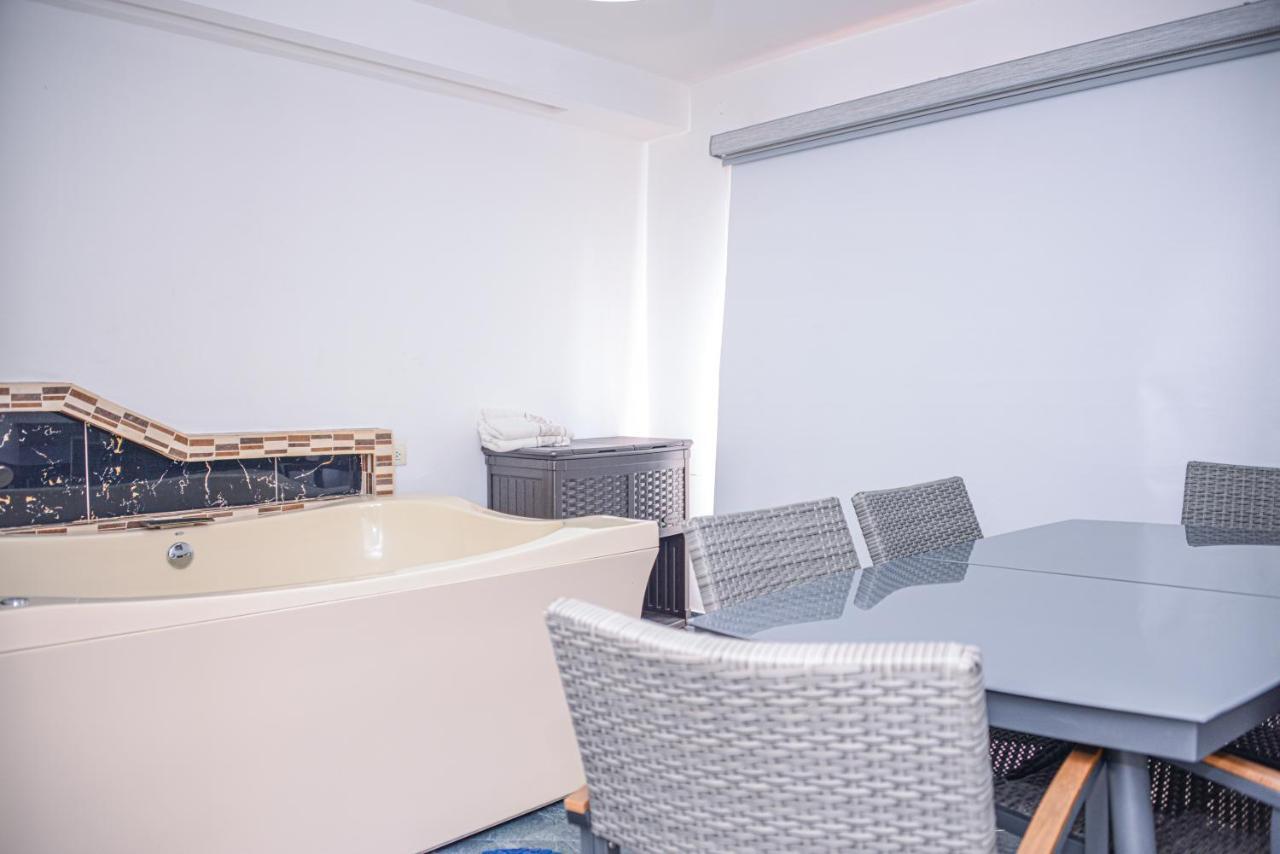 Poblado Brownstone Lejlighed Medellín Eksteriør billede